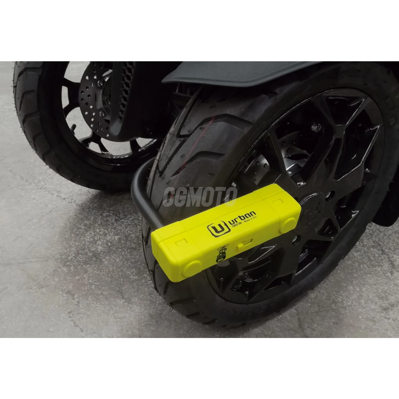 Antivol U diam.18- 120*125 spécial maxi-scooter et selle Honda Antivol U diam.18- 120*125 spécial maxi-scooter et selle Honda